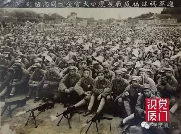 1949年的今天廈門解放，實拍國民黨黯然離別廈門的情景