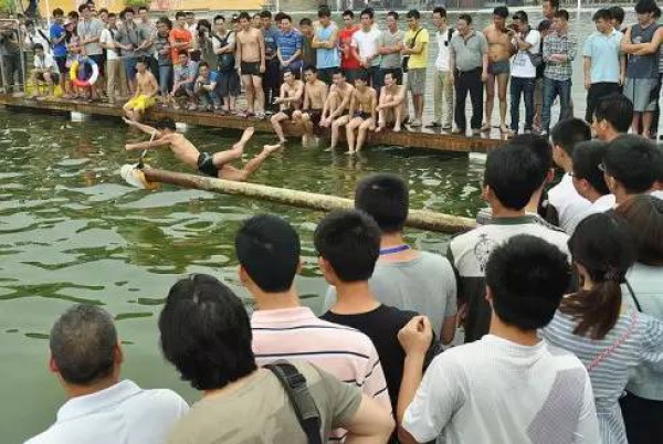 不止看龍舟，集美的龍舟池竟然還能捉鴨子！